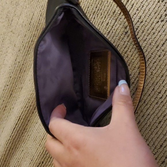 Coach clutch purse - Picture 5 of 6